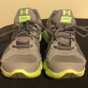 EUC Under Armour Assert 6 shoes